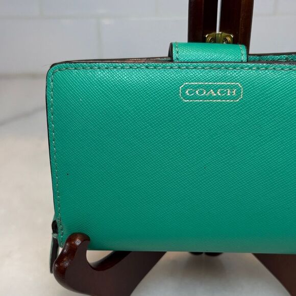 Coach Wallet Leather Cross Grain Snap Closure Compact Wallet - Picture 2 of 16